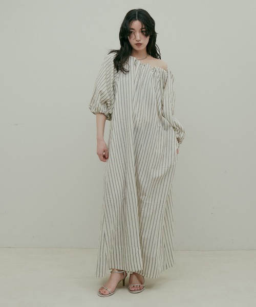 LARUTA(ラルータ)の「【LARUTA】バックリボンボリュームワンピース(ワンピース・レディース・キャメル/ストライプ/ブラック/ネイビー・MEDIUM/LARGE)」の17枚目の写真