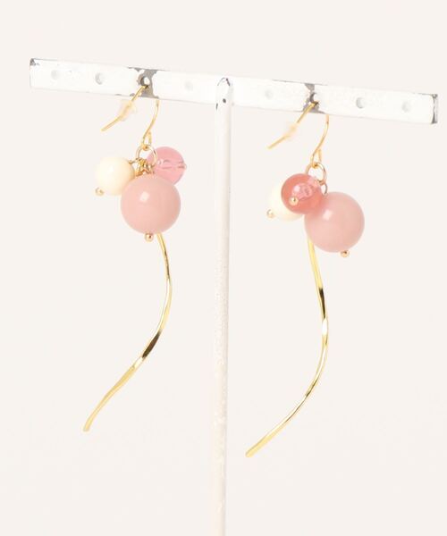 tone(トーン)の「【MUURABBTI】くすみピンクのピアス(MA)(ピアス(両耳用)・レディース・ピンク・FREE)」の3枚目の写真
