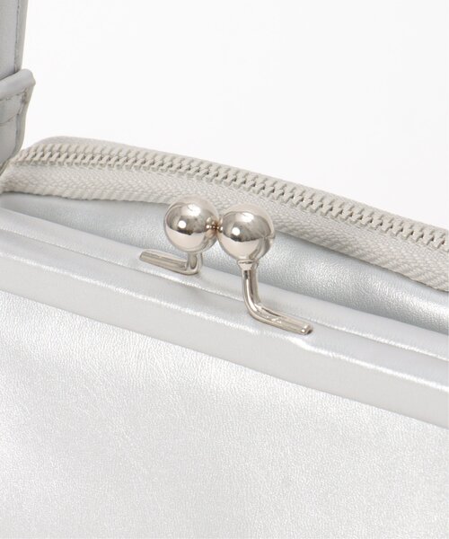 VENCEEXCHANGE（ヴァンスエクスチェンジ）の「クララショルダーバッグ（ショルダーバッグ・レディース・ブラック/ベージュ/オフホワイト/シルバー/ブラウン/グレー・FREE）」の12枚目の写真