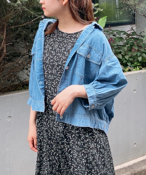 AS KNOW AS plus（アズノゥアズプラス）の「〇ダブルポケットカジュっと5分袖ジャケット（ブルゾン・レディース・インディゴブルー/グレイッシュベージュ/ケミカルウォッシュ/ブラック/オフホワイト/ブラック系/ピンク/ライトグレー/チャコールグレー/グリーン系・FREE）」の16枚目の写真