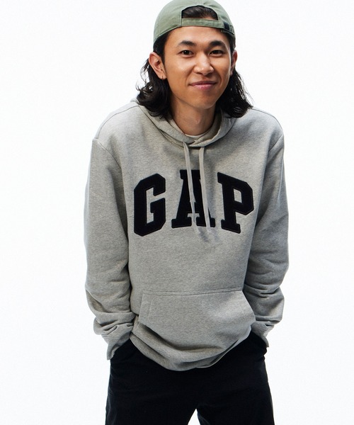 GAP（ギャップ）の「GAPアーチロゴ パーカー(ユニセックス)（パーカー・メンズ・ライトグレー/ネイビー・L/M/XS/XL/S）」の15枚目の写真