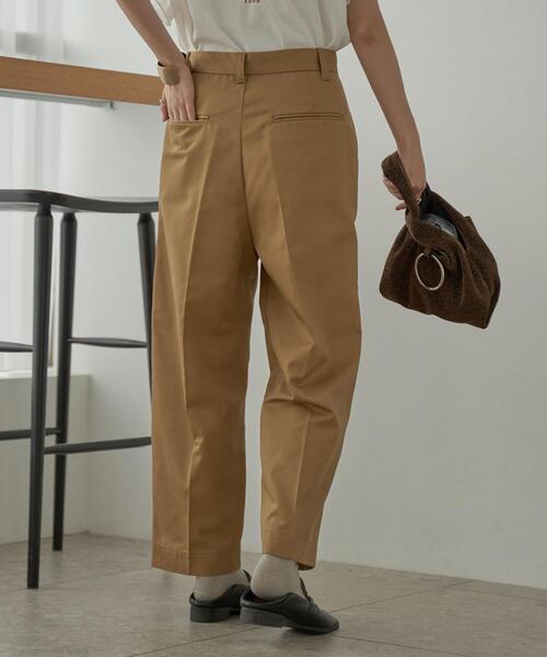 coen（コーエン）の「ワンタックテーパードチノパンツ（チノパンツ・レディース・ブラック/ベージュ・S/M/L）」の15枚目の写真