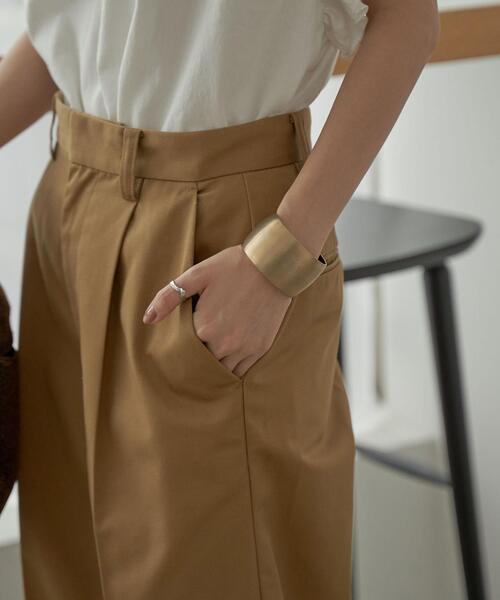 coen（コーエン）の「ワンタックテーパードチノパンツ（チノパンツ・レディース・ブラック/ベージュ・S/M/L）」の16枚目の写真