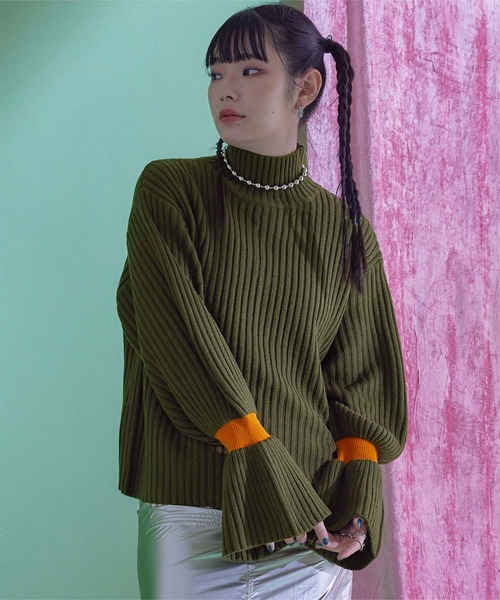 miette(ミエット)の「キャンディスリーブハイネックリブニット(ニット/セーター・レディース・カーキ/レッド/アイボリー・FREE)」の2枚目の写真