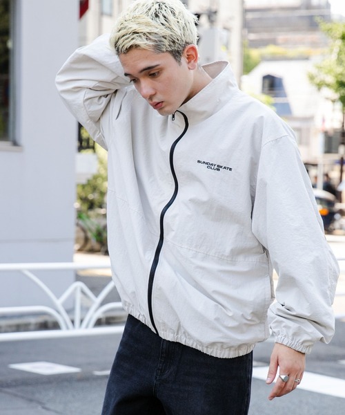 WEGO(ウィゴー)の「WEGO/ナイロントラックジャケット(ブルゾン・メンズ・カーキ/ブラック/ライトグレー/ダークグレー・LARGE/MEDIUM)」の18枚目の写真