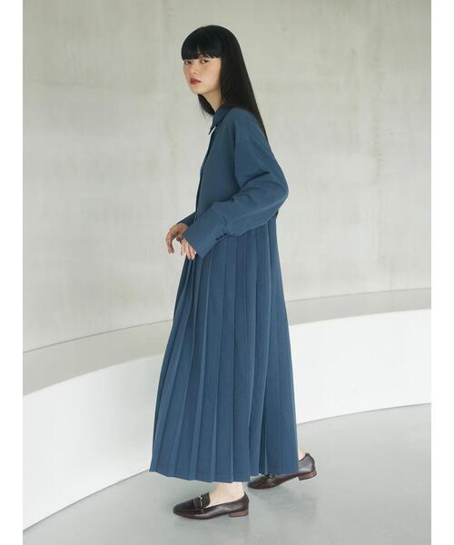 Green　Parks（グリーンパークス）の「a.　プリーツシャツワンピース（シャツワンピース・レディース・グレー/ベージュ・FREE）」の6枚目の写真