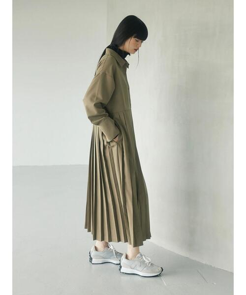 Green　Parks（グリーンパークス）の「a.　プリーツシャツワンピース（シャツワンピース・レディース・グレー/ベージュ・FREE）」の15枚目の写真