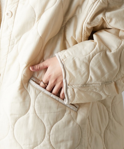 r.（アールドット）の「リップストップ ステンカラーキルトコート（ステンカラーコート・レディース・ベージュ/ブラック/カーキ/アイボリー・FREE）」の17枚目の写真