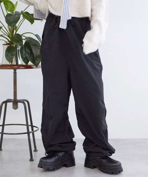 w closet（ダブルクローゼット）の「イージーカーゴパンツ（カーゴパンツ・レディース・カーキ/ブラック/オフホワイト・FREE）」の3枚目の写真