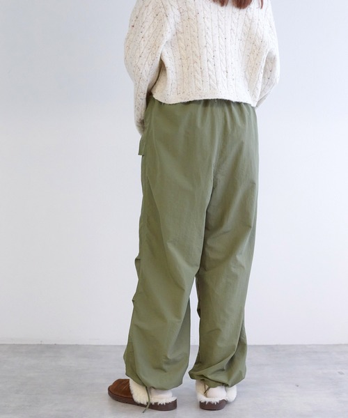 w closet（ダブルクローゼット）の「イージーカーゴパンツ（カーゴパンツ・レディース・カーキ/ブラック/オフホワイト・FREE）」の17枚目の写真