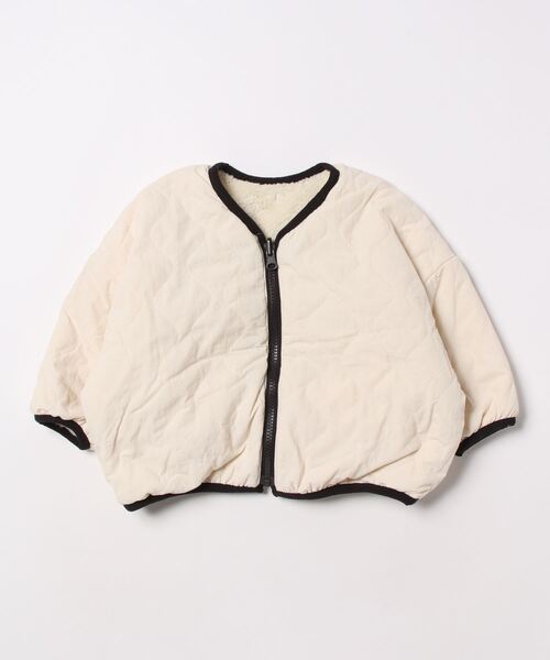 BABYDOLL（ベビードール）の「通販限定 ボア×キルト リバーシブル 中綿ブルゾン 8667K（ダウンジャケット/コート・キッズ・ベージュ/ナチュラル/サンドベージュ/ダークブラウン系/オフホワイト・130cm/110cm/100cm/150cm/140cm/90cm/120cm）」の11枚目の写真