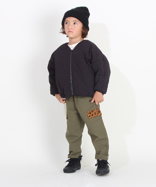 BABYDOLL（ベビードール）の「通販限定 ボア×キルト リバーシブル 中綿ブルゾン 8667K（ダウンジャケット/コート・キッズ・ベージュ/ナチュラル/サンドベージュ/ダークブラウン系/オフホワイト・130cm/110cm/100cm/150cm/140cm/90cm/120cm）」の13枚目の写真