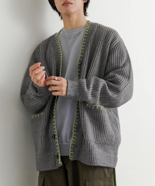 SENSE OF PLACE by URBAN RESEARCH（センスオブプレイスバイアーバンリサーチ）の「『ユニセックス』ハンドステッチVネックカーディガン（カーディガン/ボレロ・メンズ・ブラック/グレー/ブラウン・MEDIUM/LARGE）」の13枚目の写真
