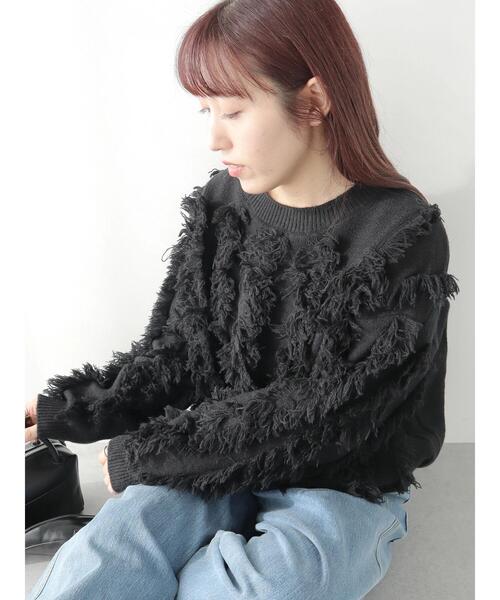 CRAFT STANDARD BOUTIQUE(クラフトスタンダードブティック)の「ボリュームフリンジニットプルオーバー(ニット/セーター・レディース・ブラック/オフホワイト・FREE)」の9枚目の写真