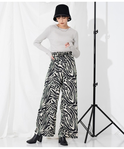 Settimissimo(セッティミッシモ)の「ITALYゼブラ柄プリント リラックスパンツ(その他パンツ・レディース・ブラック・FREE)」の6枚目の写真