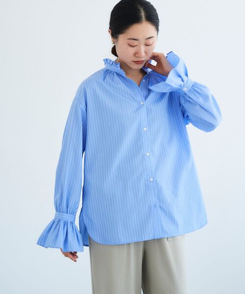 le.coeur blanc（ルクールブラン）の「フリルネック前釦ブラウス（シャツ/ブラウス・レディース・オフホワイト/ホワイト系その他/ブルー系その他2・38）」の11枚目の写真