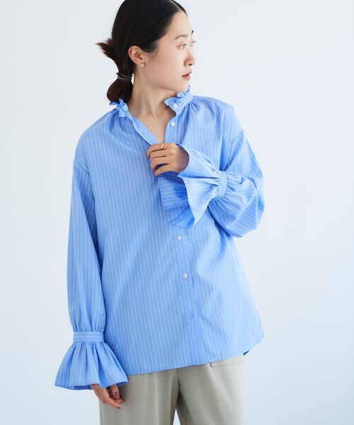 le.coeur blanc（ルクールブラン）の「フリルネック前釦ブラウス（シャツ/ブラウス・レディース・オフホワイト/ホワイト系その他/ブルー系その他2・38）」の13枚目の写真