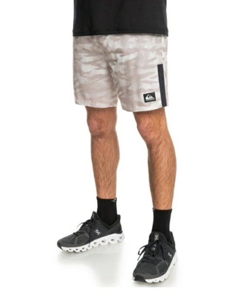 【セール】OMNI TRAINING SHORT/クイックシルバー軽量吸汗速乾サイドアーチパネルトレーニングショーツ（その他パンツ）｜Quiksilver（クイックシルバー）