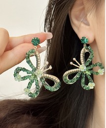 大ぶりバタフライビジューピアス