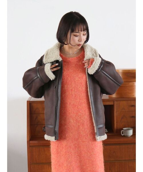 Ungrid（アングリッド）の「フェイクムートンボアブルゾン（ブルゾン・レディース・ブラック/ダークブラウン・SMALL/MEDIUM）」の12枚目の写真