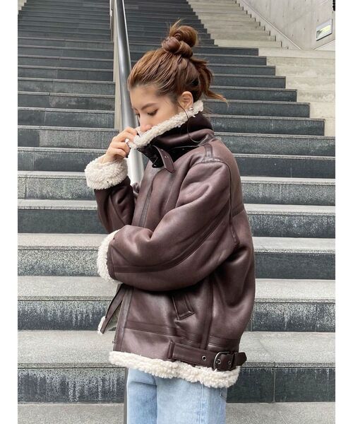 Ungrid（アングリッド）の「フェイクムートンボアブルゾン（ブルゾン・レディース・ブラック/ダークブラウン・SMALL/MEDIUM）」の17枚目の写真