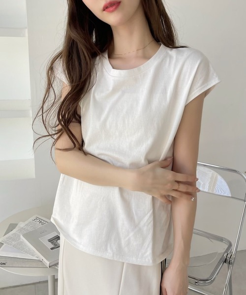 Ada.(エイダ)の「フレンチスリーブ テールカット カットソー(Tシャツ/カットソー・レディース・オフホワイト/ブラック/グリーン系その他/チャコール・FREE)」の5枚目の写真