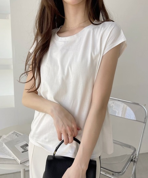 Ada.(エイダ)の「フレンチスリーブ テールカット カットソー(Tシャツ/カットソー・レディース・オフホワイト/ブラック/グリーン系その他/チャコール・FREE)」の7枚目の写真