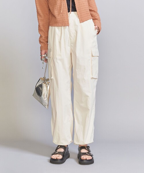 BEAUTY&YOUTH UNITED ARROWS(ビューティーアンドユースユナイテッドアローズ)の「ナイロン カーゴパンツ -ウォッシャブル-(カーゴパンツ・レディース・オフホワイト/ネイビー/ライム・M/S)」の20枚目の写真