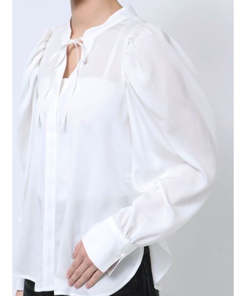 LAGUNAMOON（ラグナムーン）の「タックスリーブシフォンブラウス（シャツ/ブラウス・レディース・ライトグレー/アイボリー/ホワイト・FREE）」の9枚目の写真