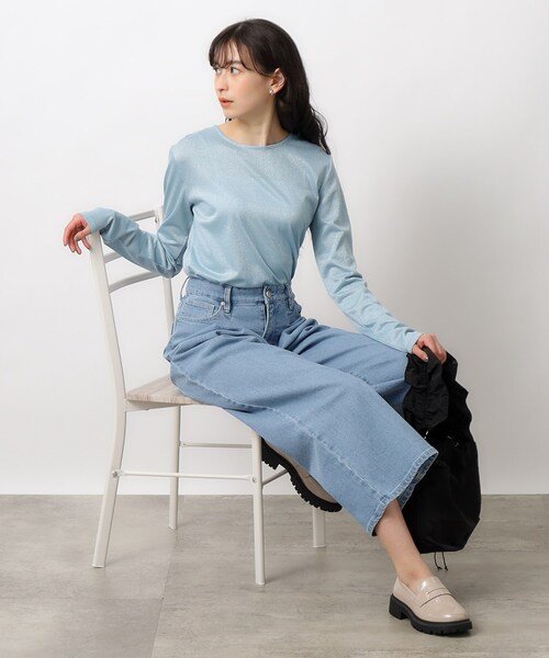 OPAQUE.CLIP（オペークドットクリップ）の「◆ラメジャージ ラウンドトップス【ストレッチ/洗濯機洗い可】（Tシャツ/カットソー・レディース・シルバー系5/サックスブルー系5/ベージュ系5・36/38/40/42）」の13枚目の写真