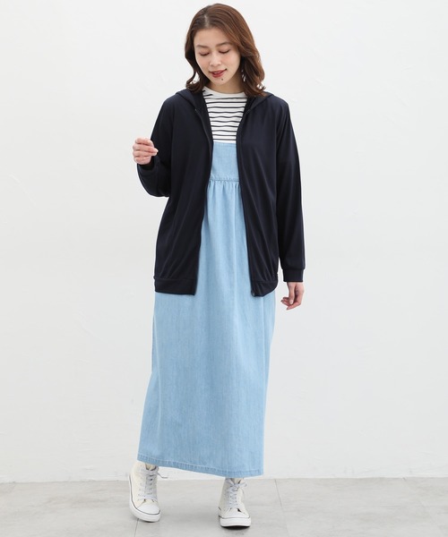 Honeys(ハニーズ)の「ミドル丈ジップパーカー(パーカー・レディース・ネイビー/オフホワイト/ブラック/ブルーグリーン/グレイッシュベージュ/イエロー系その他/モカ/ブルー・LL/M/L/3L)」の13枚目の写真