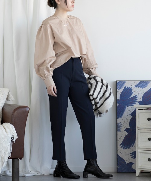 aimoha（アイモハ）の「ノーカラーボリューム袖ブラウス（シャツ/ブラウス・レディース・ブラック/カーキ/ベージュ/ホワイト・MEDIUM/LARGE）」の10枚目の写真