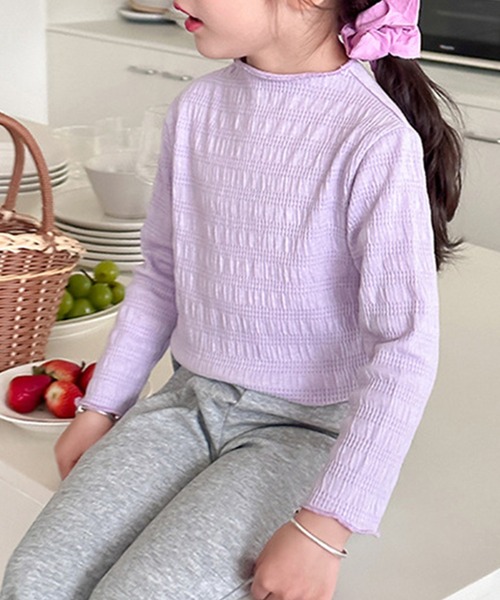 aimoha(アイモハ)の「【aimoha-KIDS-】シワ感長袖トップス(Tシャツ/カットソー・キッズ・オフホワイト/グリーン/ブルー/パープル/ピンク・90/100/110/120/130/140)」の4枚目の写真