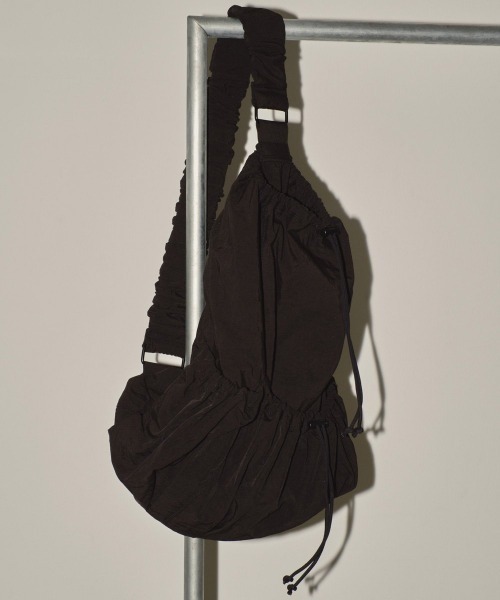 【emi 】TODAYFUL Nylon Gather Bag Nylon Gather Bag(FREE IVORY): TODAYFUL: WOMENS｜ STUDIOUS