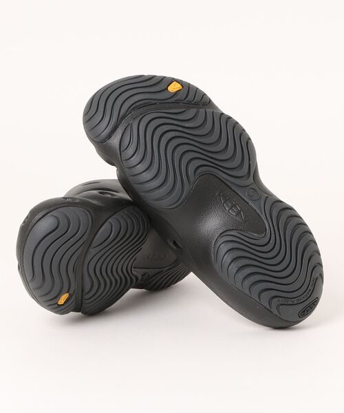 KEEN（キーン）の「【KEEN/キーン】YOGUI/ヨギサンダル（サンダル・レディース・ブラック/オフホワイト・FREE）」の4枚目の写真