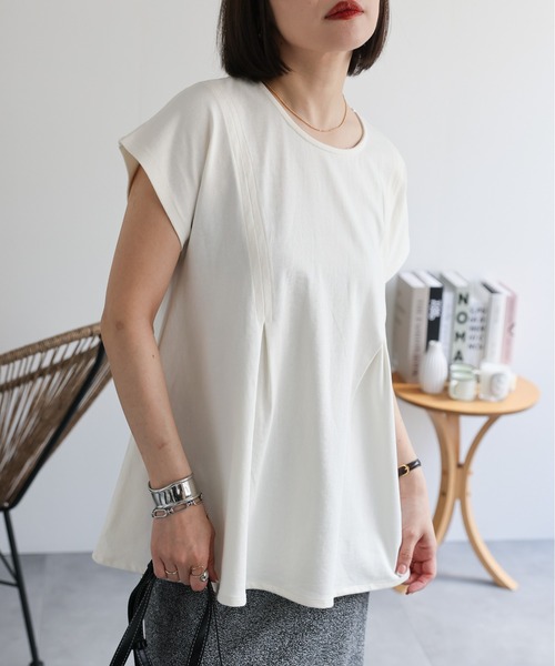 ap retro(アプレトロ)の「フロントタックペプラムコットンTシャツ / 裾フレアTシャツ(Tシャツ/カットソー・レディース・ベージュ/アイボリー/チャコールグレー・MEDIUM)」の6枚目の写真