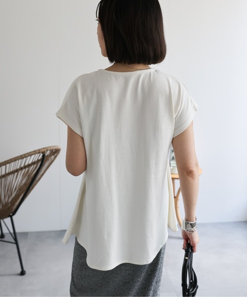 ap retro(アプレトロ)の「フロントタックペプラムコットンTシャツ / 裾フレアTシャツ(Tシャツ/カットソー・レディース・ベージュ/アイボリー/チャコールグレー・MEDIUM)」の9枚目の写真