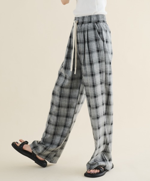 MERLOT（メルロー）の「チェックイージーパンツ（その他パンツ・レディース・ベージュ/ピンク/ブラック・FREE）」の5枚目の写真