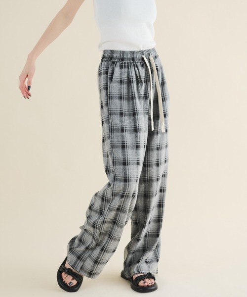 MERLOT（メルロー）の「チェックイージーパンツ（その他パンツ・レディース・ベージュ/ピンク/ブラック・FREE）」の6枚目の写真