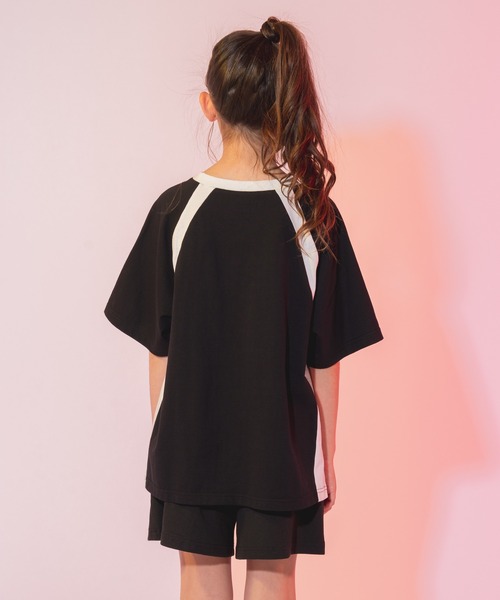 URBAN CHERRY（アーバンチェリー）の「【U.TRACK】ロゴプリントオーバーサイズゲームシャツ（Tシャツ/カットソー・キッズ・ブラック/ホワイト・110cm/120cm/130cm/140cm/150cm）」の9枚目の写真