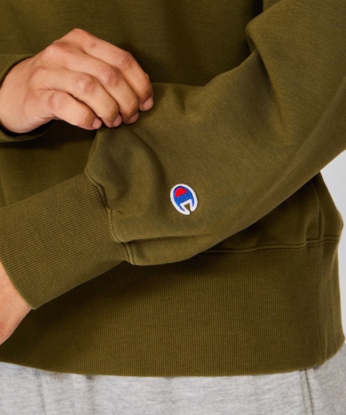 Champion(チャンピオン)の「【Champion/チャンピオン】レディース スポーツ テックウィーブテリークルーネックスウェットシャツ(スウェット・レディース・ブラック系その他/オリーブ/ピンク系その他7・LARGE/MEDIUM)」の6枚目の写真
