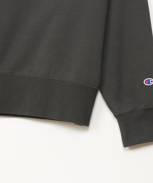 Champion(チャンピオン)の「【Champion/チャンピオン】レディース スポーツ テックウィーブテリークルーネックスウェットシャツ(スウェット・レディース・ブラック系その他/オリーブ/ピンク系その他7・LARGE/MEDIUM)」の18枚目の写真