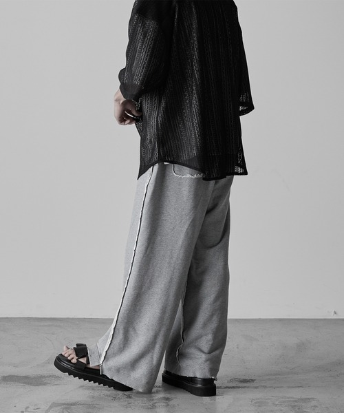RUUBON（ルーボン）の「【RUUBON】damage wide sweat pants / ダメージワイドスウェットパンツ（スウェットパンツ・メンズ・ブラック/グレー・S/M/L）」の7枚目の写真