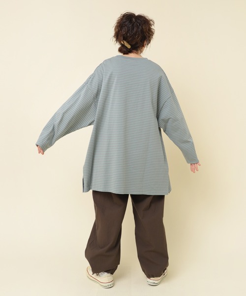 RNA-N(アールエヌエーエヌ)の「M2286 16/-OEボーダーオーバーサイズプルオーバー(Tシャツ/カットソー・レディース・グリーン/ホワイト×ブラック/ブルー/ベージュ・MEDIUM)」の10枚目の写真