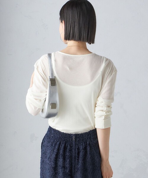 SHIPS（シップス）の「〈手洗い可能〉シアー ストレッチ クルーネック プルオーバー（Tシャツ/カットソー・レディース・ダークグレー/ライトブルー/オフホワイト/クリーム・ONE SIZE）」の16枚目の写真