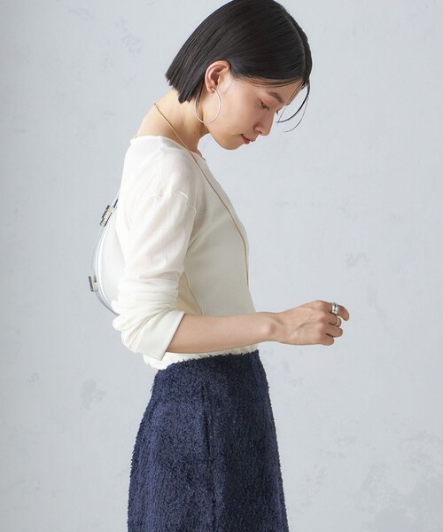 SHIPS（シップス）の「〈手洗い可能〉シアー ストレッチ クルーネック プルオーバー（Tシャツ/カットソー・レディース・ダークグレー/ライトブルー/オフホワイト/クリーム・ONE SIZE）」の15枚目の写真