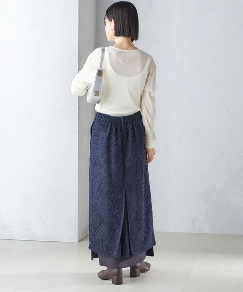 SHIPS（シップス）の「〈手洗い可能〉シアー ストレッチ クルーネック プルオーバー（Tシャツ/カットソー・レディース・ダークグレー/ライトブルー/オフホワイト/クリーム・ONE SIZE）」の9枚目の写真