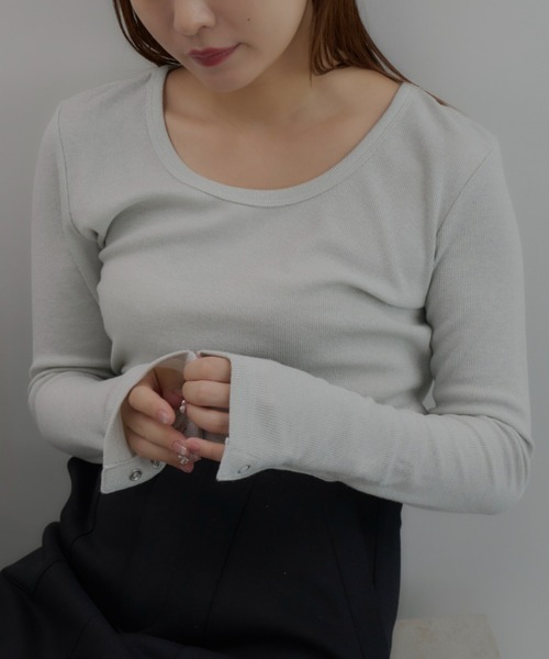 ECREL（エクレール）の「スナップスリーブラメトップス（Tシャツ/カットソー・レディース・アイボリー/チャコールグレー・FREE）」の9枚目の写真