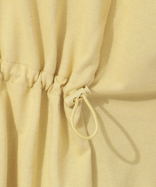 SHOO・LA・RUE（シューラルー）の「◆【洗える】ウエスト調節可能 ドロスト5分袖トップス（Tシャツ/カットソー・レディース・ライトベージュ/ブラック/イエロー・04/03/02）」の4枚目の写真