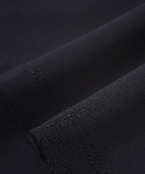NEW BALANCE(ニューバランス)の「MET24 Bracelet Sleeve Pullover(Tシャツ/カットソー・レディース・ブラック/ライトベージュ/インディゴブルー・LARGE/MEDIUM/SMALL)」の10枚目の写真